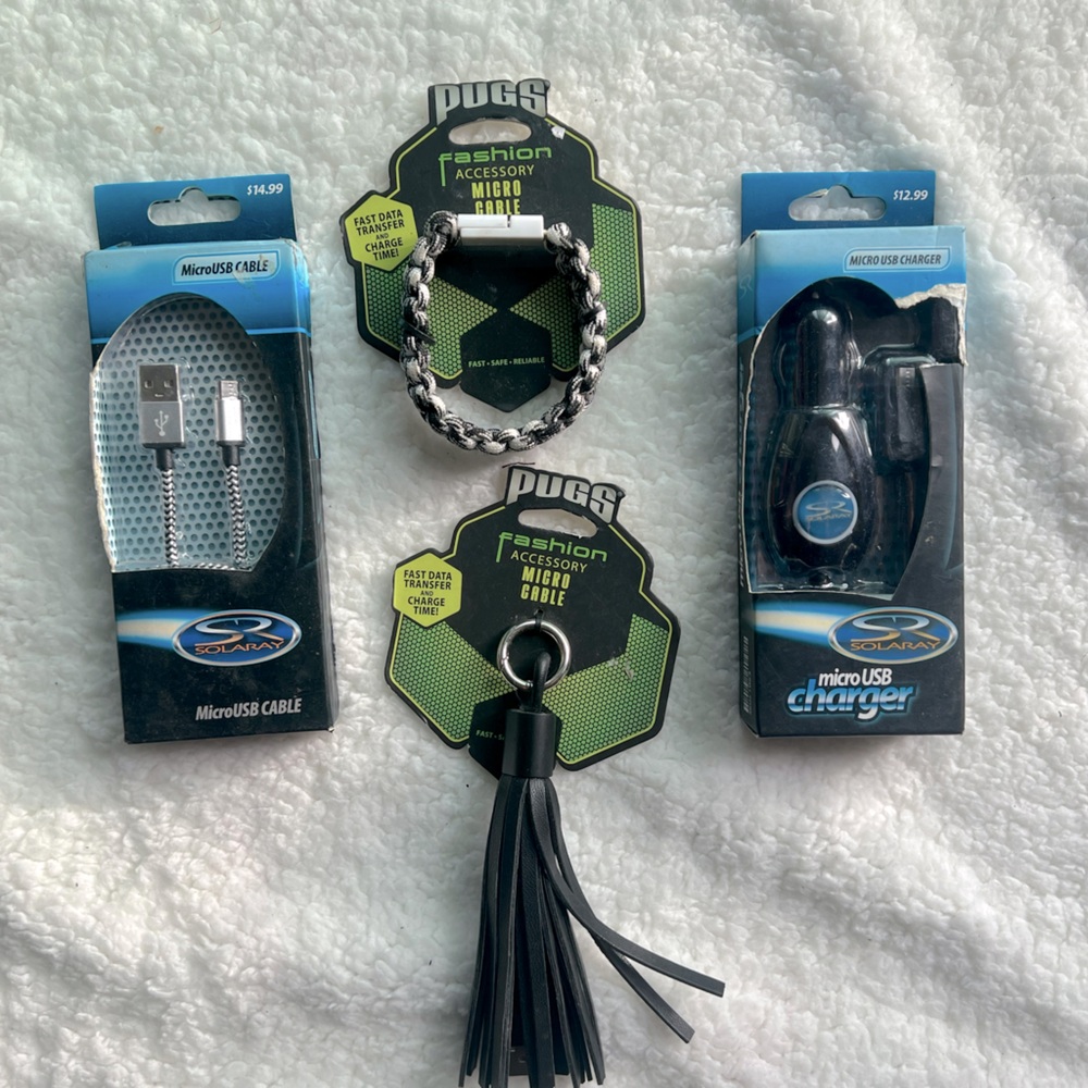 NWT MULTI DEVICE ANDROID CHARGING BUNDLE